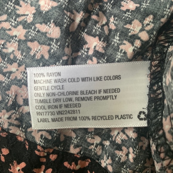 FLORAL PINK + BLACK SQUARE NECK TOP - Picture 6 of 6